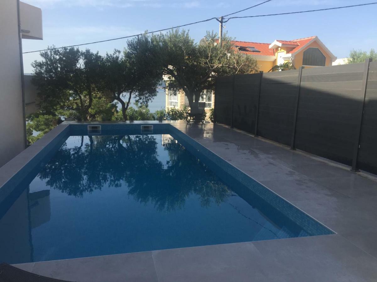 Apartmani Milka I Jozo Omis Bagian luar foto